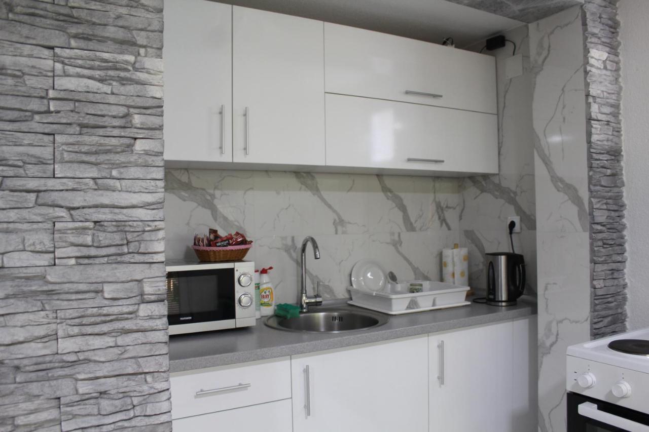 Apartman Amina-Ahmad Vinac-亚伊采 外观 照片