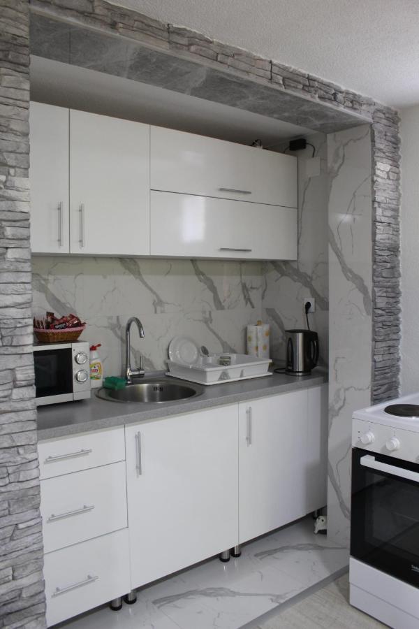 Apartman Amina-Ahmad Vinac-亚伊采 外观 照片